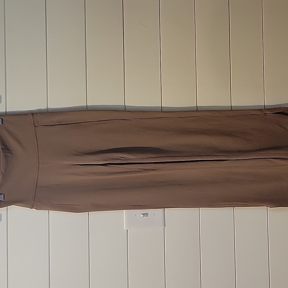 ATHLETA TRANSCEND STASH CROP STRAIGHT LEG PANTS XS RUSTIC BEIGE